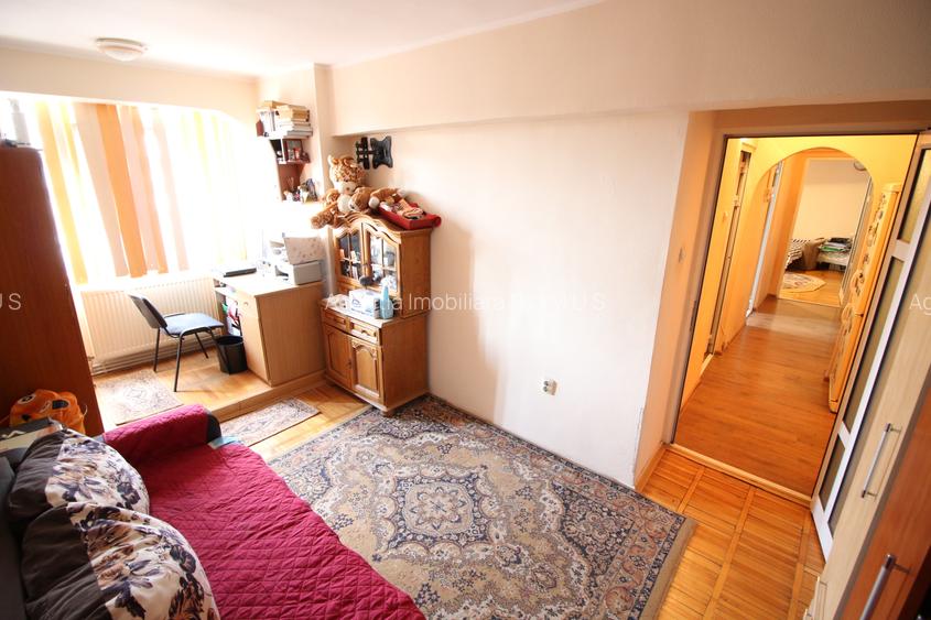 3 Camere Siderurgistilor etaj 3 imbunatatit - 10