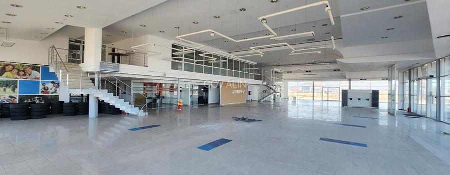 Showroom auto suprafata 6.500 mp, teren 15.000 mp cu deschidere 90 ml la DN 1. - 28