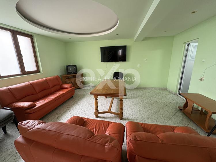 Casa de vazare Bradu la pret de apartament - 9