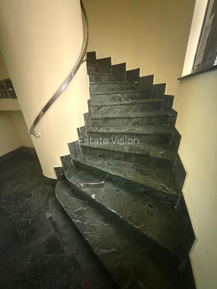 Proprietate rară lângă Piața Romană – 145 mp, clădire cu istorie, lifft  - 13