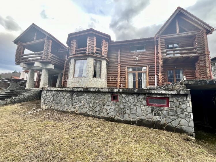 Cabana vânătorească din lemn cu vedere spectaculoasa, langa Castelul Cantacuzino - 4