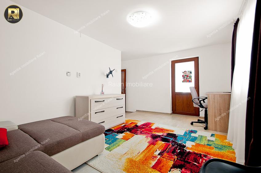 Vanzare casa situata in Galati, zona Port, 3 camere, renovata si mobilata - 4