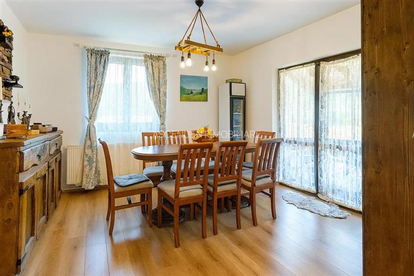 Refugiu pretios:jacuzzi, lemn masiv,2.000 mp teren,4 dormitoare, cuptor, investi - 9