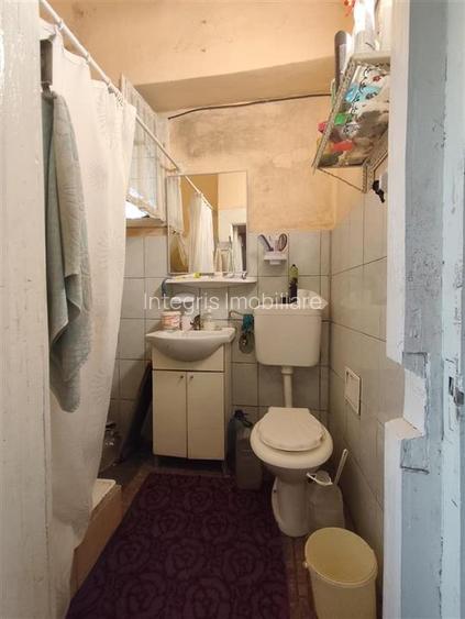 Casa 2 camere, zona centrala, strada Nicolae Jiga - 4