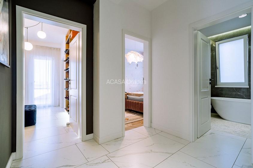 Penthouse 4 camere, ultracentral, Oradea. 800 000 E + TVA. Comision 0 - 7