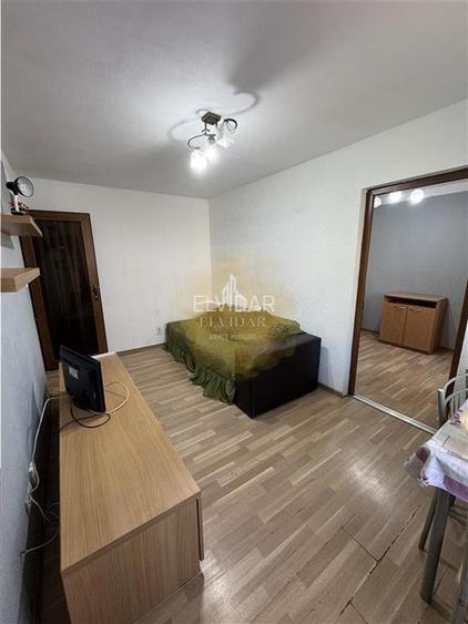 Sagului - 3 camere , Etaj 1 - 2