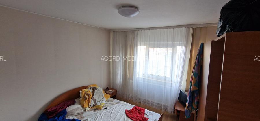 Doua camere decomandate, etajul 1. - 3