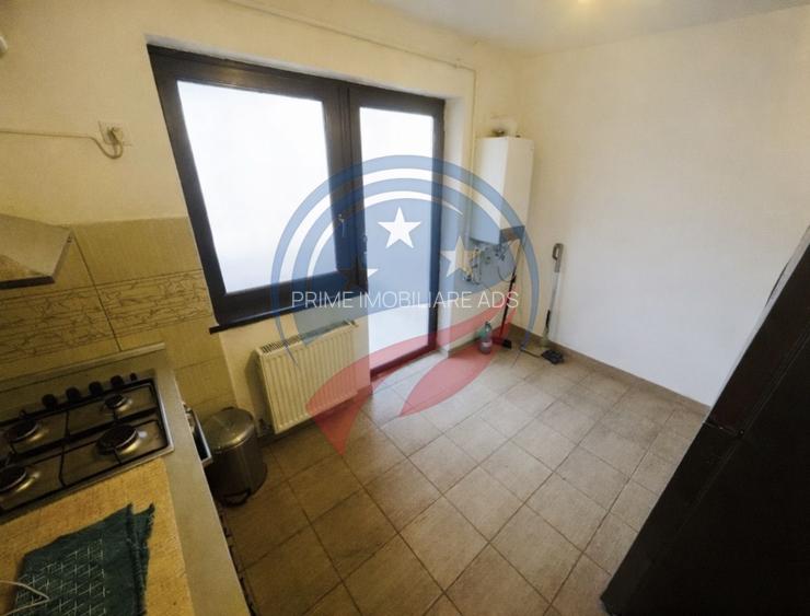 Apartament spațios cu 3 camere, etaj 1, zonă centrală – ideal pentru familie - 2