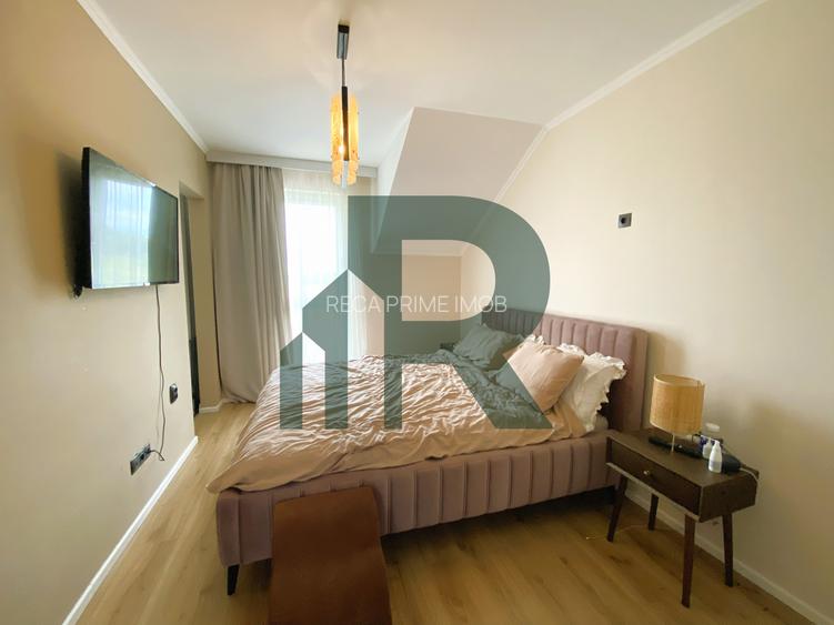 Duplex cu 4 camere 2 bai si curte libera 200 mp in Cisnadie - 5