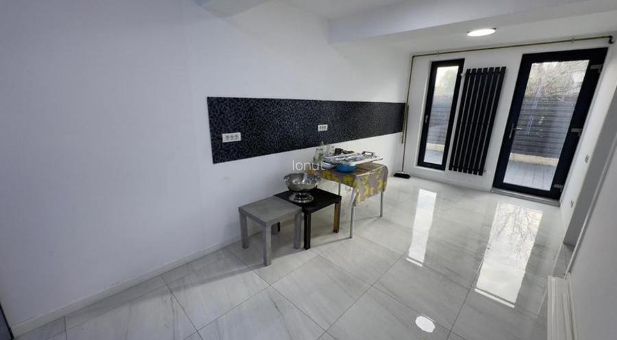 Vila lux 7 camere colentina !Proprietar - 10