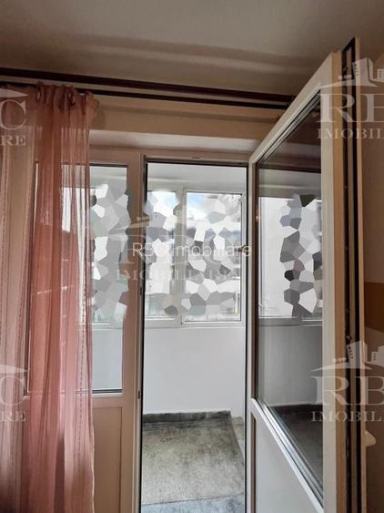 Apartament 3 camere la etaj intermediar in zona Piata Abator - 6