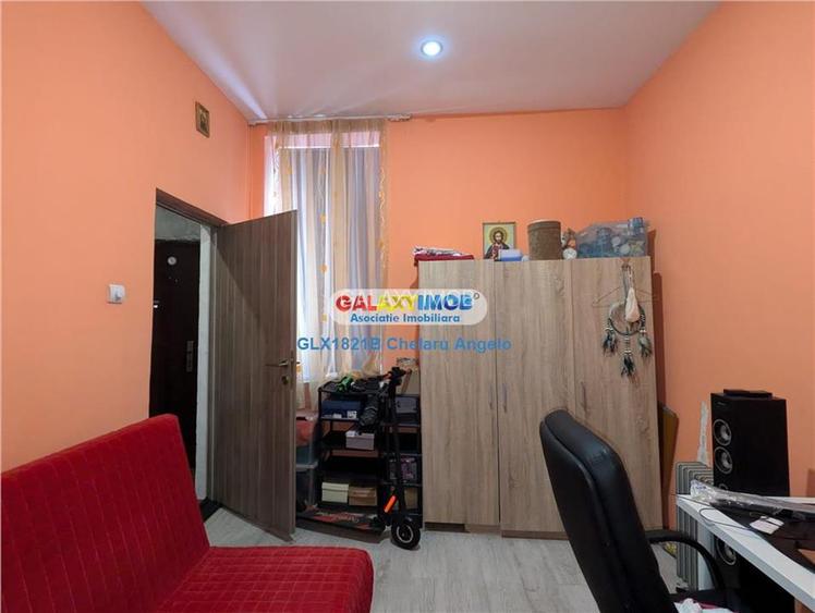 Parcul Carol casa singur curte 3 camere,curte 70 mp - 4