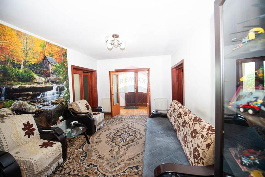 Casa de vanzare teren 2000mp si spatii comerciale Galbinasi Calarasi - 3