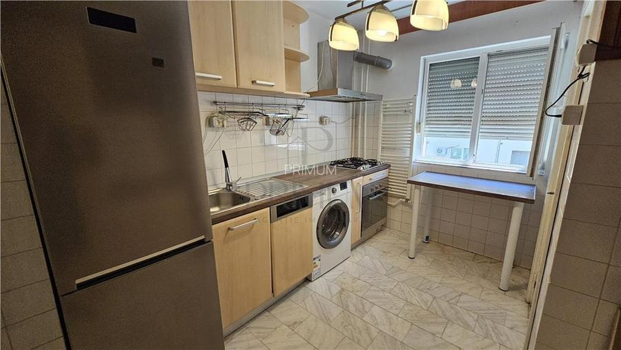 GIROCULUI - 3 CAM - ETJ.2 - ANVELOPAT - PARCHET LEMN - SPATIOS - 16