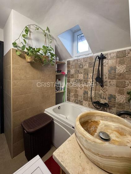 Apartament 2 camere - Domenii, etaj 2/2, centrala noua, curte, boxă, pod. - 19