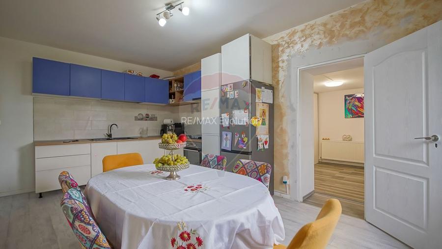 Vila cu 9 dormitoare și 7 băi în Stupini, Brașov - 21