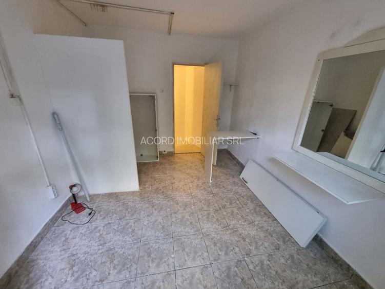 Apartament 3 camere zona Inel 2 - 4