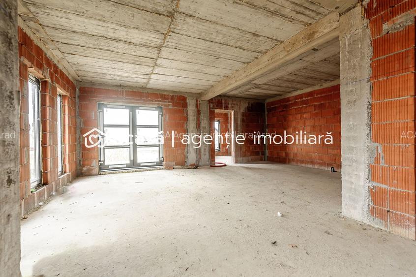 Casă nefinisata la sol in Fântânele, cartier nou Comsion 0 - 4