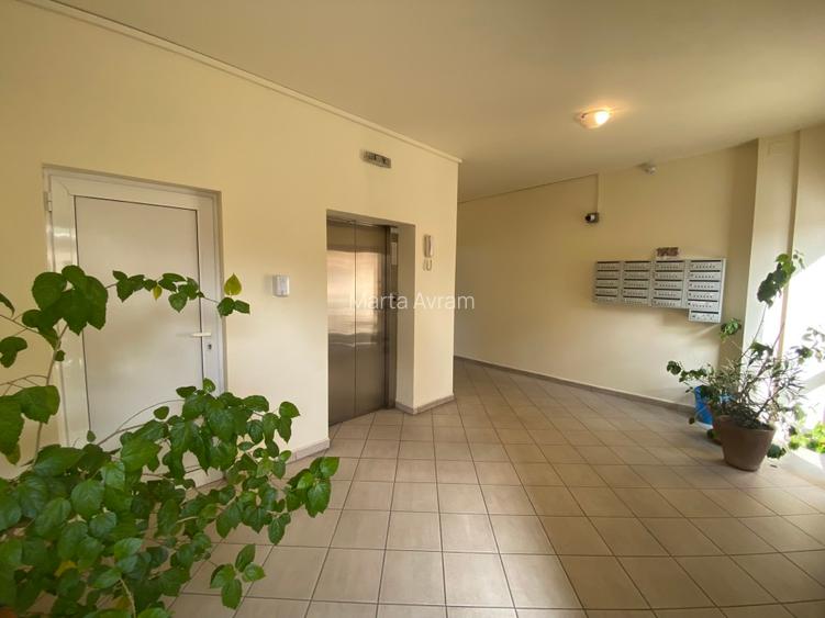 Inchiriez apartament 3 camere nemobilat zona Baneasa cu loc parcare subterana - 4