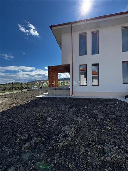 Casa Tip Duplex parter+etaj,120 mp utili,400 mp de teren, situata in Chinteni! - 11