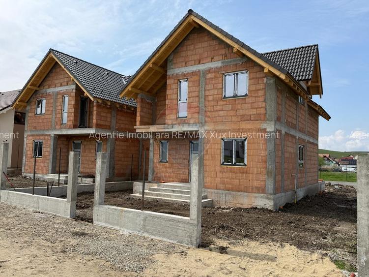 Casa Duplex in Șură Mare - 10