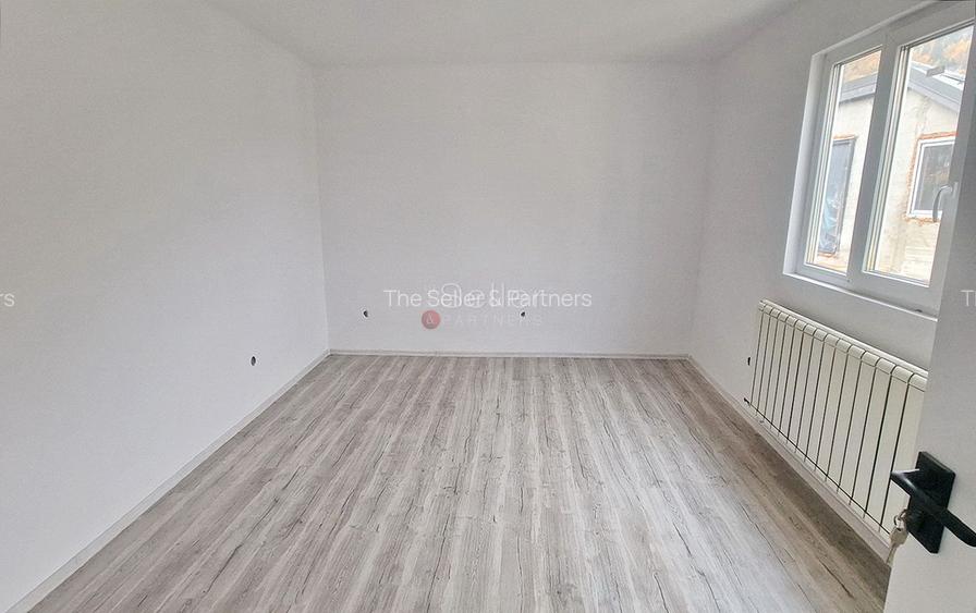 Aproape De Castelul Cantacuzino - 14