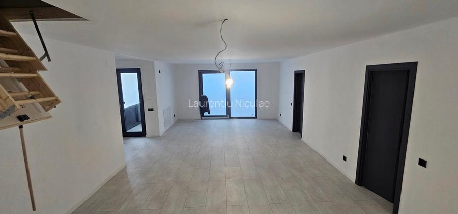 TINERETULUI PARC ( LANGA DOMENIUL MARȚIȘOR ) - 3