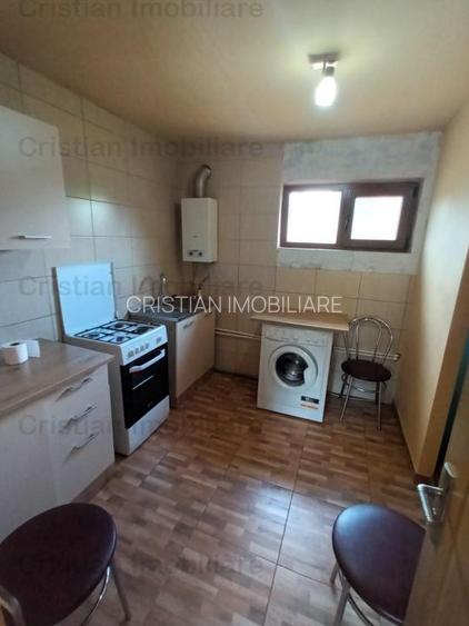 CASA NOUA 2 corpuri  Teren 300 mp, zona Chercea - 10