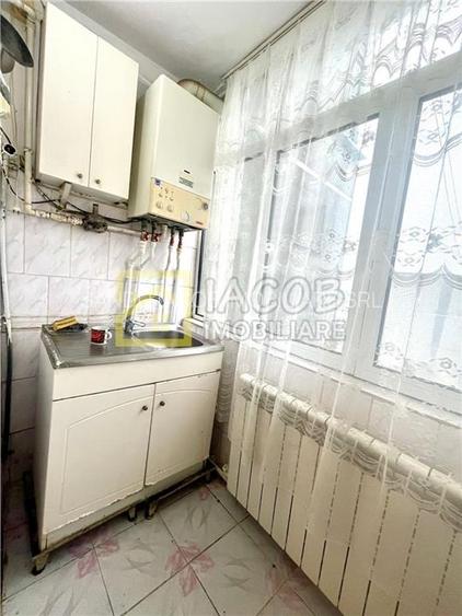 3 camere decomandate, str. Alecu Russo - 7