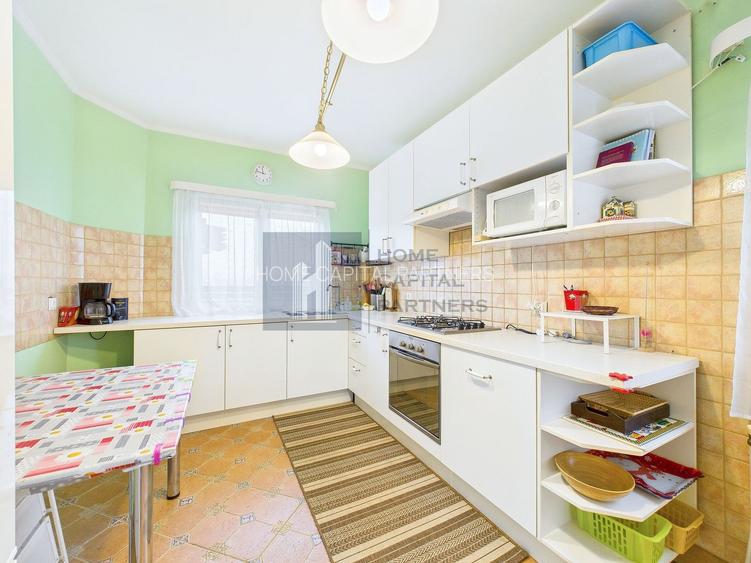 Casa de vanzare  |  Gulia - 12