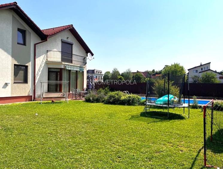 Vila cu piscina Iancu Nicolae - 2