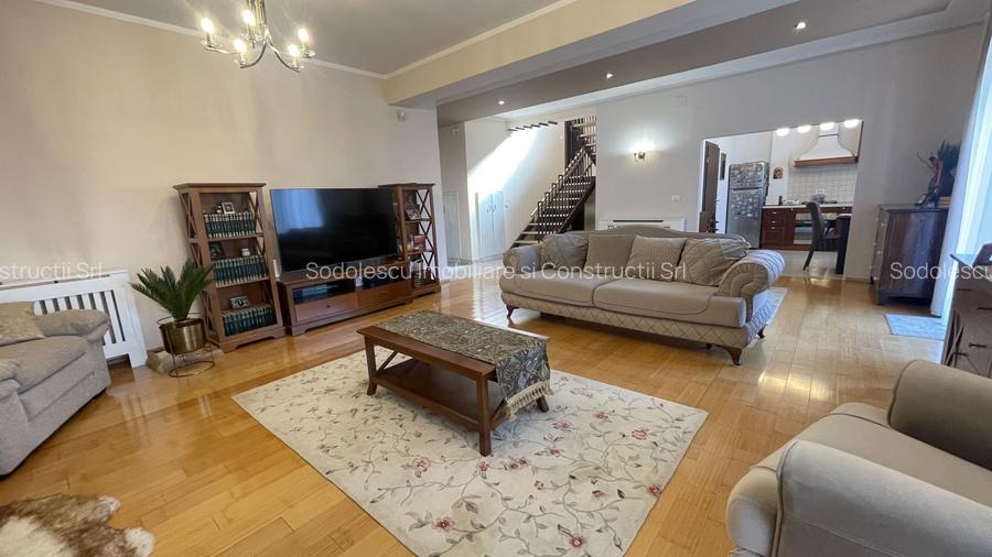 Casa eleganta si luminoasa,situata in zona de case -Mehala - 3