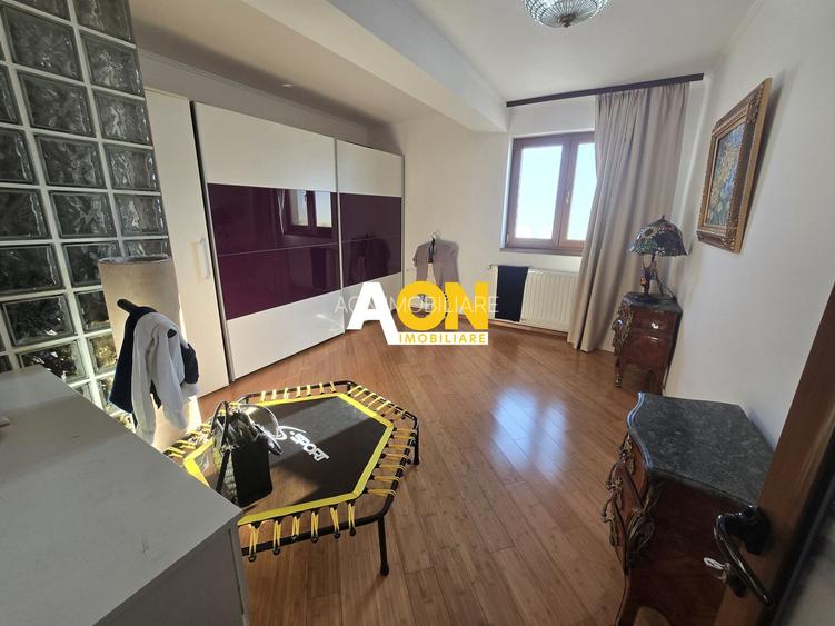 Casa Individuala 5 Camere, Zona Hotel Cetate - 12