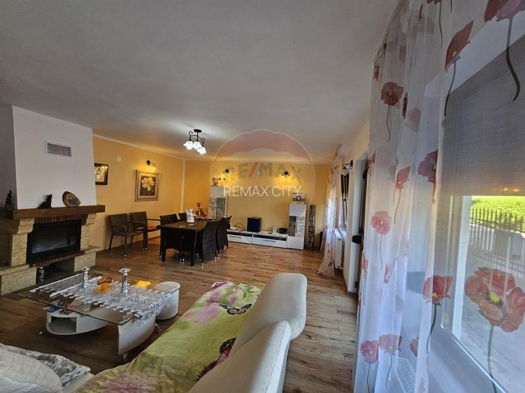 Casă solidă din cărămidă, mobilată, garaj, teren generos – Tarcău - 8