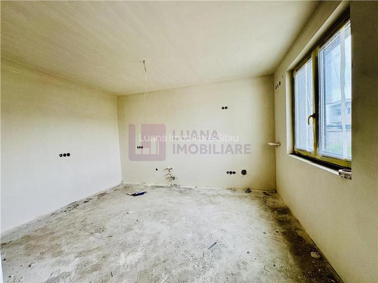 Casa de vanzare | curte 170 mp | Cartierul Arhitectilor | NOUA | 3 camere - 7