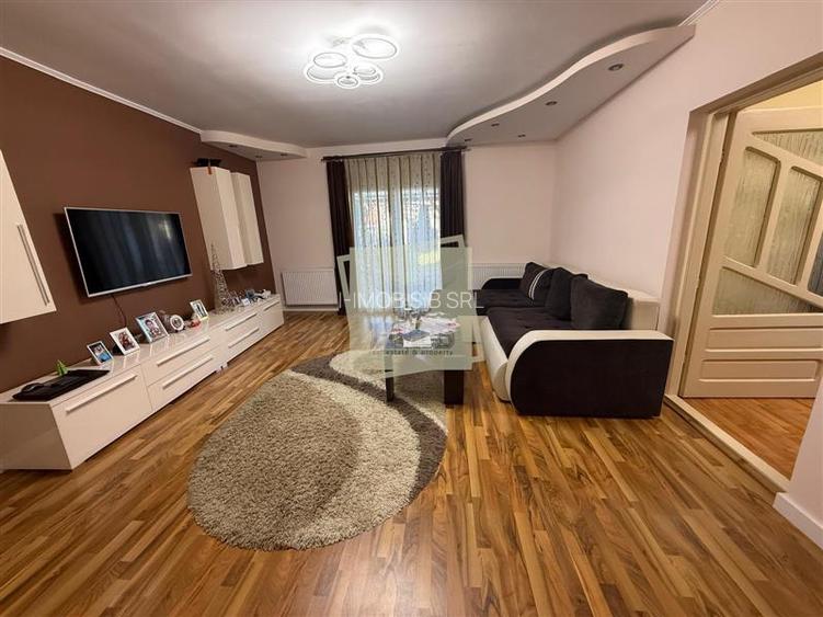 Casa noua cu 5 camere 2 bai in Terezian - 2