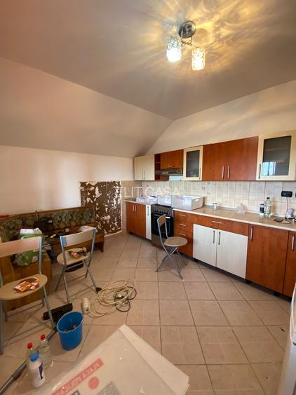 Casa - finisaje LUX, poze informative, 5 camere, zona Bucium - 9