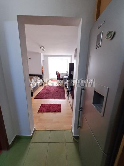 1 camera Take Ionescu-Punctele Cardinale - 10