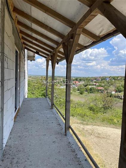 Casa de vanzare in localitatea Malcoci - 4