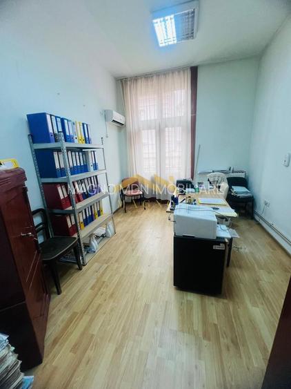 Apartament (pretabil pentru Birou ,Cabinet etc.) de vanzare in centru. - 7