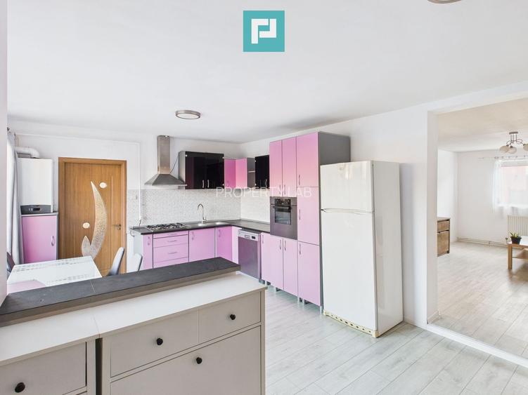 Casă spațioasă cu 4 camere în Vladimirescu - 15