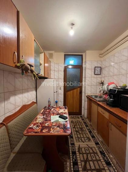 Apartament 2 camere decomandat-Podul de Fier-bloc 1982 - 9