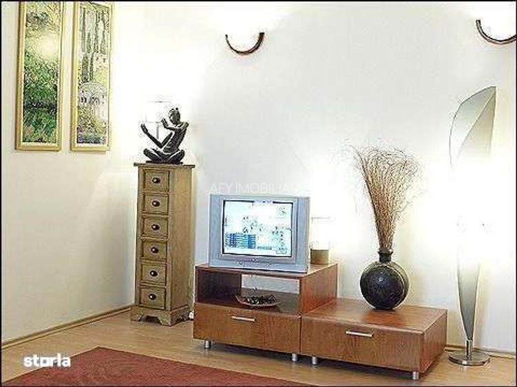 De vanzare Apartament 2 camere Universitate - Balcescu sector 2 - 5