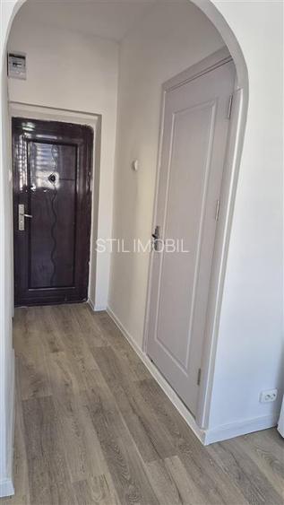 GARSONIERA LIBERA ETAJ 2 DIN 3 BAZA 3 - 8