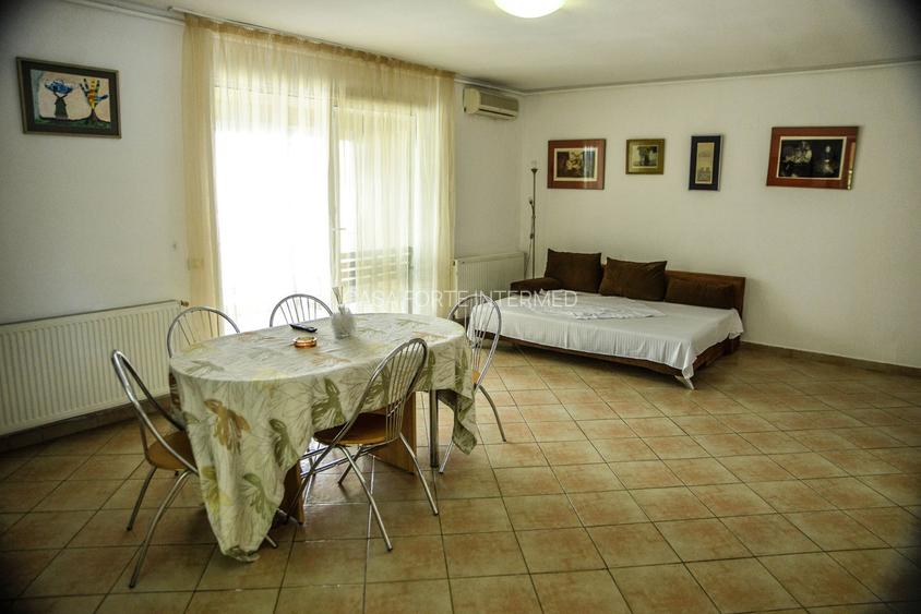 EXCLUSIVITATE - Apartament cu 3 camere în zona Vega Butoaie, cu vedere la lac - 8