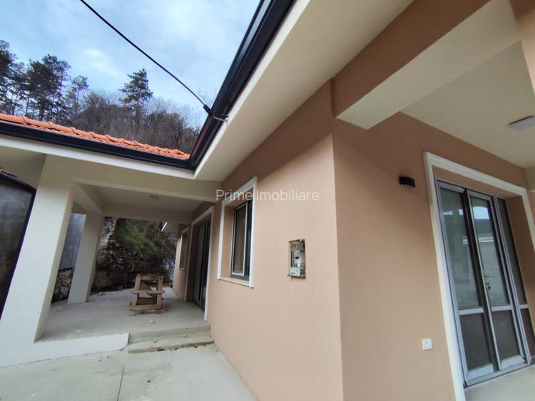 Casa Individuală| 4 camere | 120 mp| zona Cugir - 2