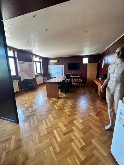 Spațiu comercial – Hală 400 mp + Demisol 600 mp + Birouri 300 mp - Curte 2000 mp - 5