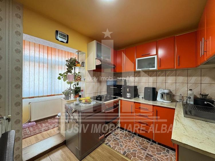 Apartament cu 3 camere | 2 bai | 64 mp | Parcare | Cetate - Mercur - 2