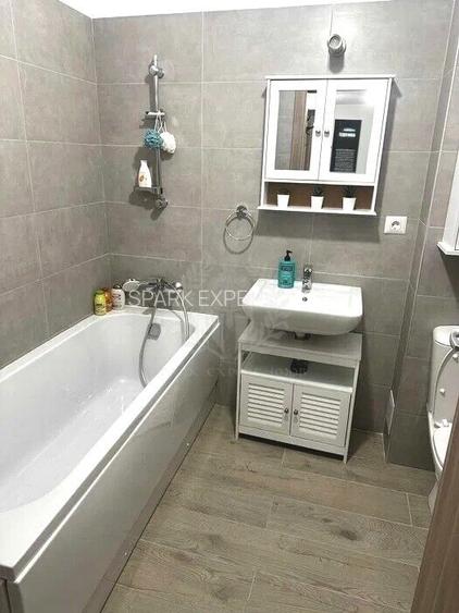 //2 CAMERE// MRS VILLAGE// LOC DE PARCARE// - 3