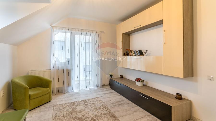 Casă cu 5 camere de vânzare || 400 MP teren || Someseni - 17